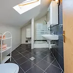 Appartamento Crowonder Lucky House With Pool And Patio 30 Meters From The *