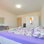 Appartamento Crowonder Lucky House With Pool And Patio 30 Meters From The *