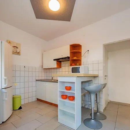 דירה Crowonder Lucky House With Pool And Patio 30 Meters From The