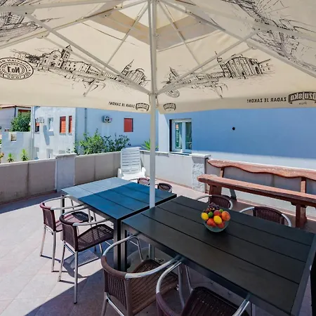 דירה Crowonder Lucky House With Pool And Patio 30 Meters From The *