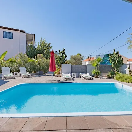 דירה Crowonder Lucky House With Pool And Patio 30 Meters From The *