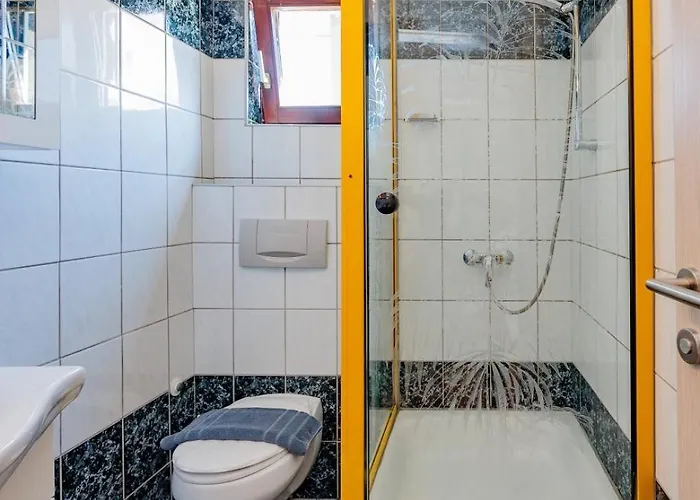 Crowonder Lucky House With Pool And Patio 30 Meters From The Apartmán *