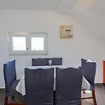 아파트 Crowonder Lucky House With Pool And Patio 30 Meters From The *