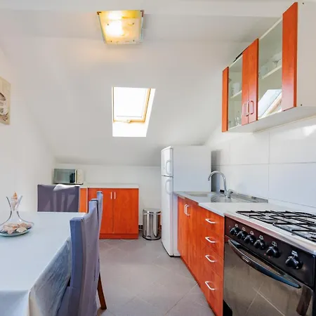 公寓 Crowonder Lucky House With Pool And Patio 30 Meters From The