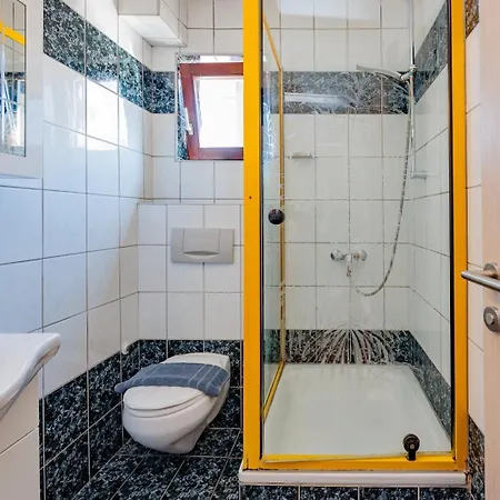 Crowonder Lucky House With Pool And Patio 30 Meters From The 公寓 *