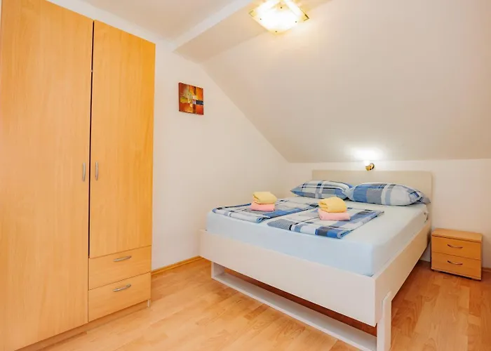 Διαμέρισμα Crowonder Lucky House With Pool And Patio 30 Meters From The Ζαντάρ