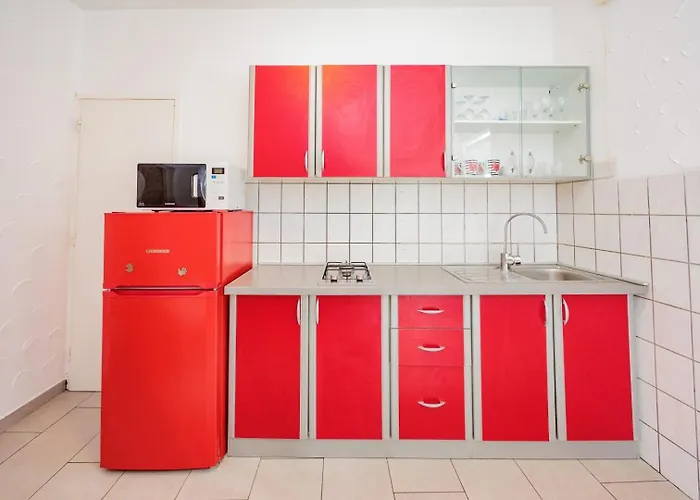 Crowonder Lucky House With Pool And Patio 30 Meters From The Apartman *